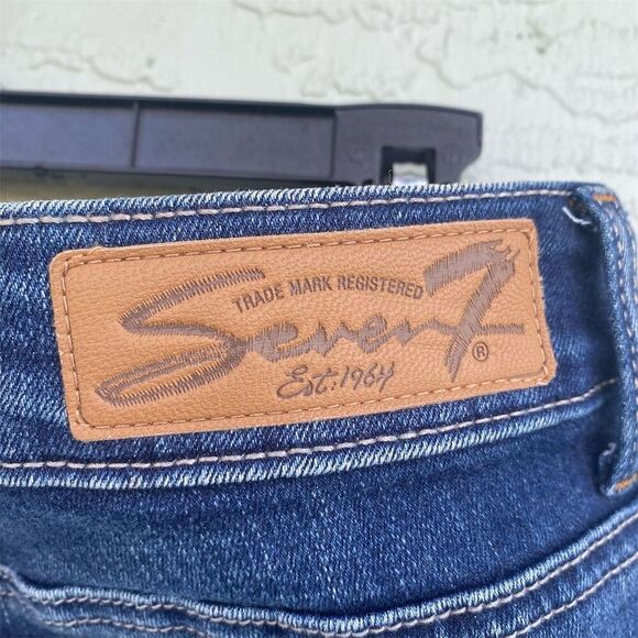 Seven7 Women's Size 8 Blue Bootcut Distressed Denim Jeans - Picture 10 of 10